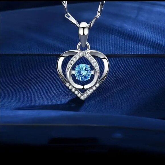 Sparkling Heart Necklace + Bracelet Jewelry Set - Picture 4 of 4